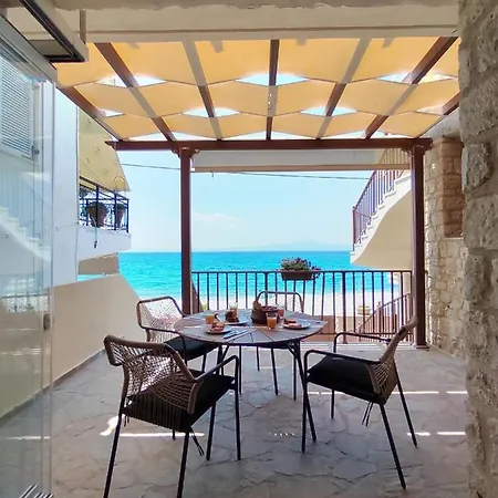 Marvel Sea View 2 Apartment Akrogiali