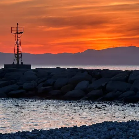 Marvel Sea View 2 Apartment *