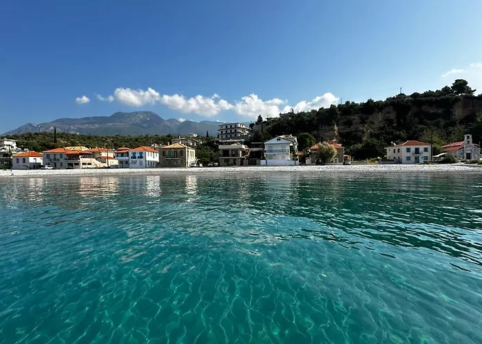 Marvel Sea View 2 Apartment Akrogiali